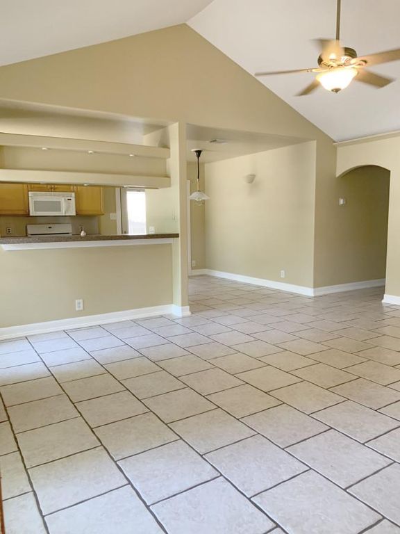 1923 Nicole CIR A, Round Rock, TX 78664