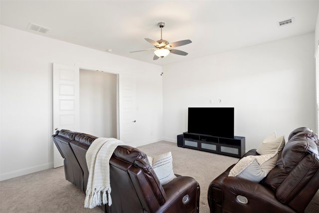 621 Cimarron Meadows Drive, Waxahachie, TX 75167