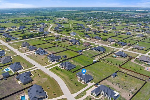 621 Cimarron Meadows Drive, Waxahachie, TX 75167