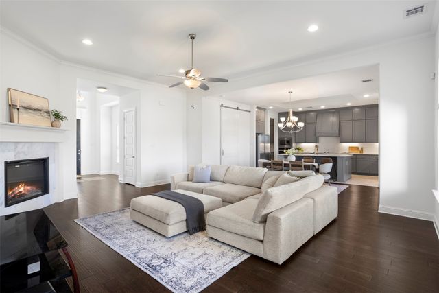 621 Cimarron Meadows Drive, Waxahachie, TX 75167