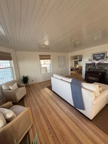 102 Humarock Bch, Scituate, MA 02066