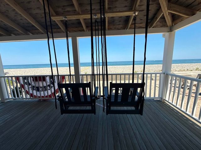 102 Humarock Bch, Scituate, MA 02066