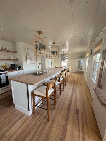 102 Humarock Bch, Scituate, MA 02066
