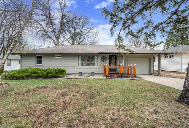 2104 W Oakland Avenue, Austin, MN 55912
