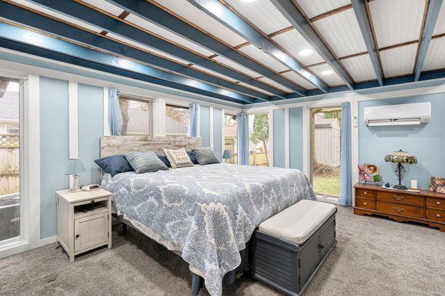 2104 W Oakland Avenue, Austin, MN 55912