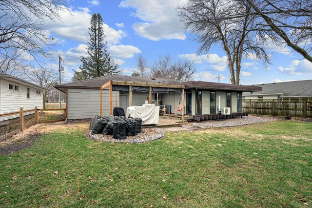 2104 W Oakland Avenue, Austin, MN 55912