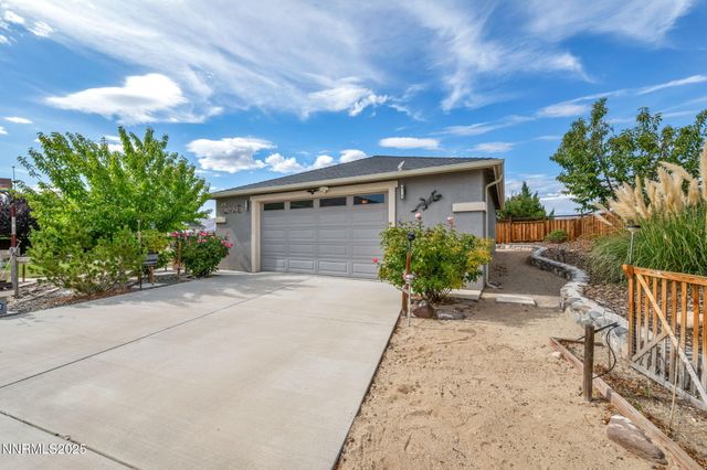 415 Sunset Springs Lane, Sparks, NV 89441