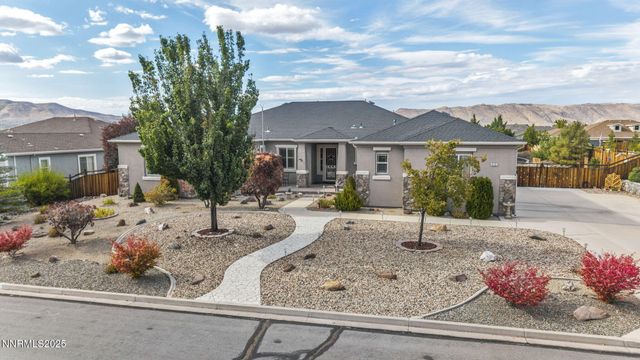 415 Sunset Springs Lane, Sparks, NV 89441
