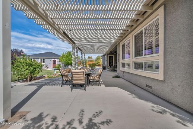 415 Sunset Springs Lane, Sparks, NV 89441