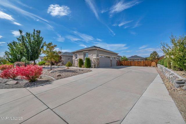 415 Sunset Springs Lane, Sparks, NV 89441