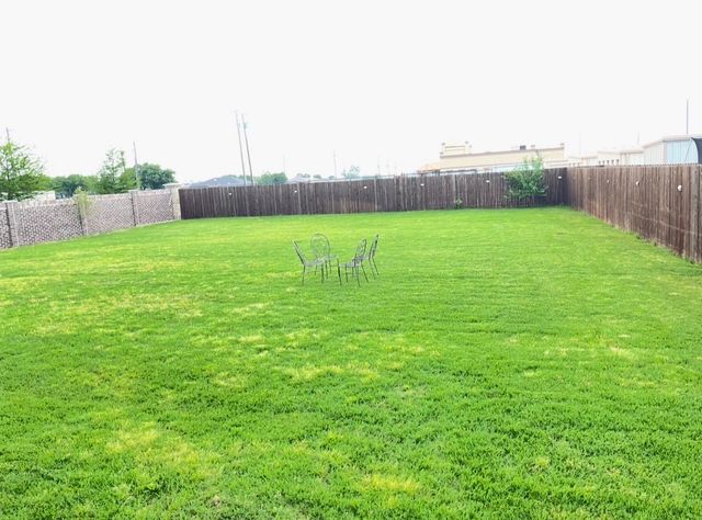 3207 Camden Creek Road, Krum, TX 76249