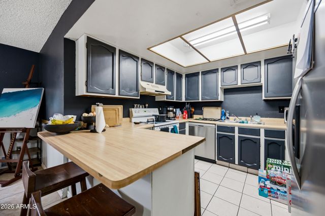 1051 S DOBSON Road 187, Mesa, AZ 85202