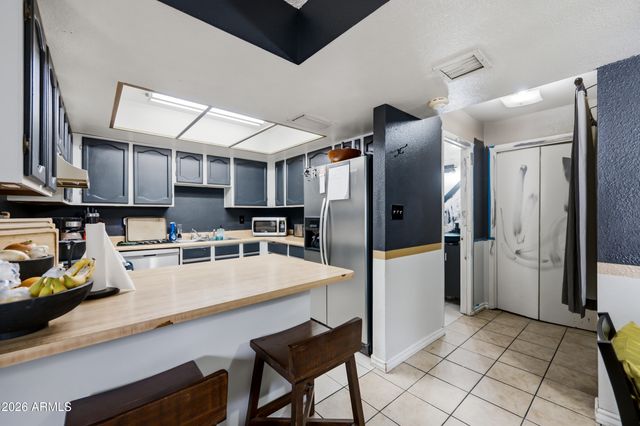 1051 S DOBSON Road 187, Mesa, AZ 85202