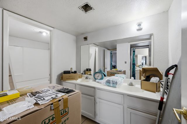 1051 S DOBSON Road 187, Mesa, AZ 85202