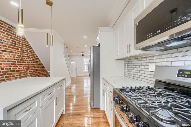 404 N ROBINSON ST, Baltimore, MD 21224