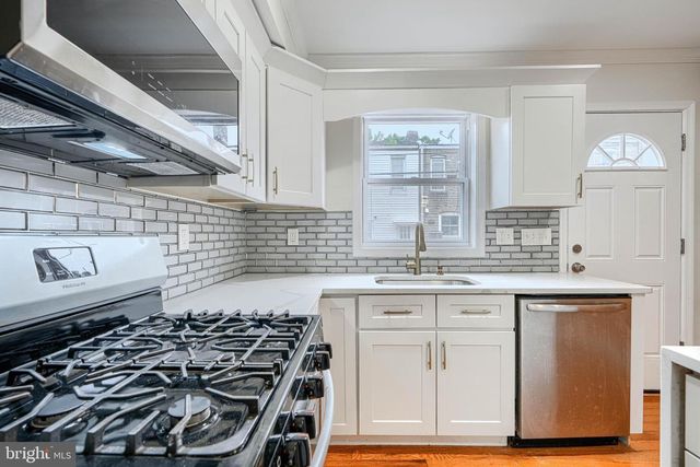 404 N ROBINSON ST, Baltimore, MD 21224