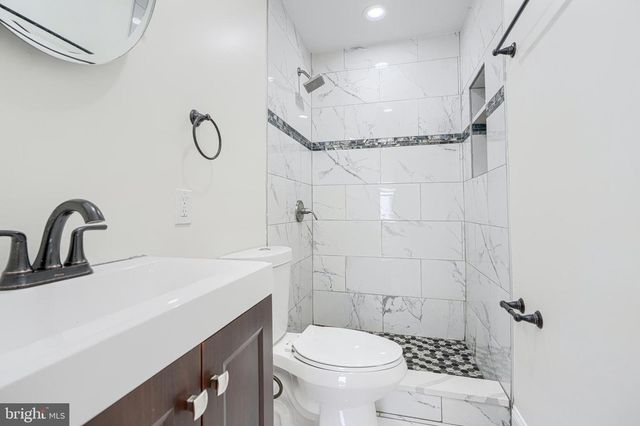 404 N ROBINSON ST, Baltimore, MD 21224