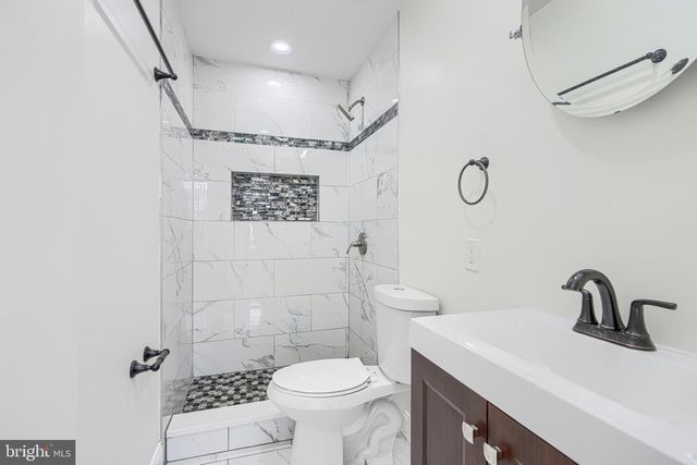 404 N ROBINSON ST, Baltimore, MD 21224