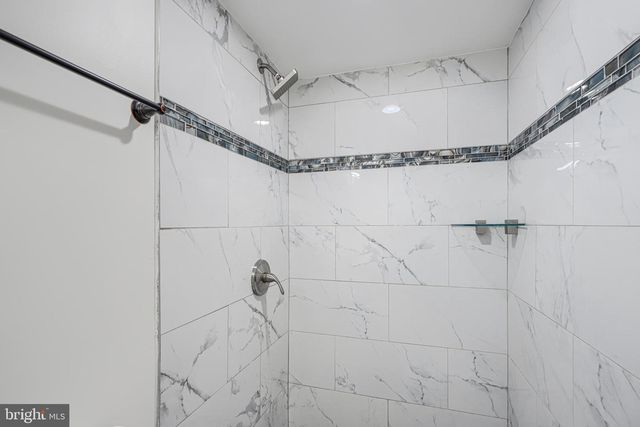 404 N ROBINSON ST, Baltimore, MD 21224