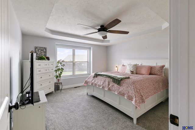 9132 S 78th Street, Lincoln, NE 68516