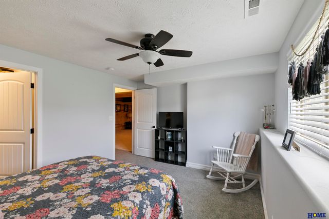 9132 S 78th Street, Lincoln, NE 68516
