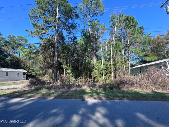 Barnacle Boulevard, Ocean Springs, MS 39564