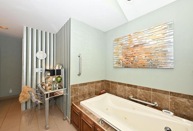 3554 Cranberry LANE, Racine, WI 53404