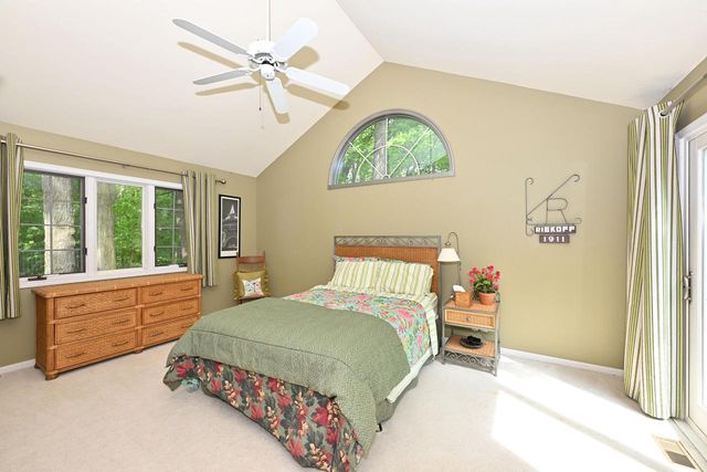 3554 Cranberry LANE, Racine, WI 53404