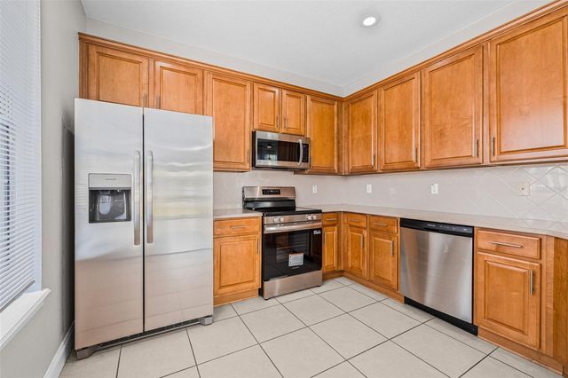 5176 6TH STREET N, St Petersburg, FL 33703