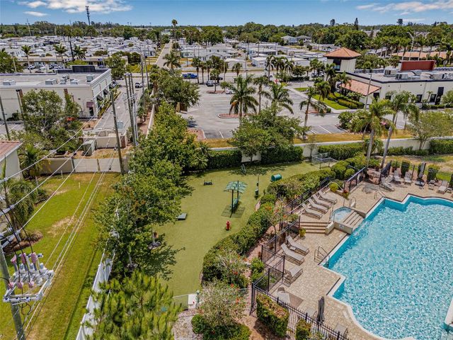 5176 6TH STREET N, St Petersburg, FL 33703