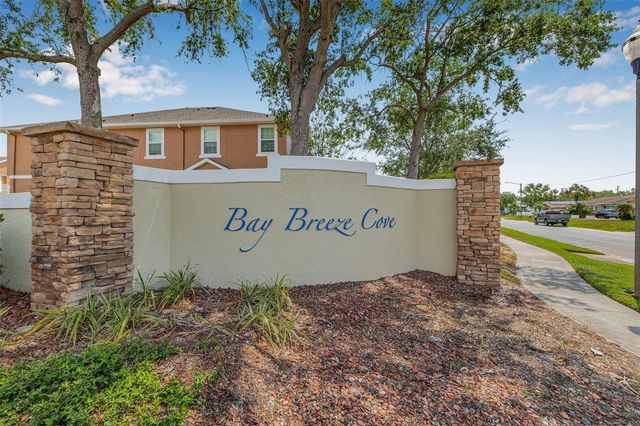 5176 6TH STREET N, St Petersburg, FL 33703