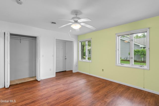46 Lyon Court, Queensbury, NY 12804