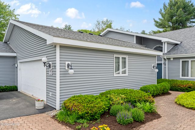 46 Lyon Court, Queensbury, NY 12804
