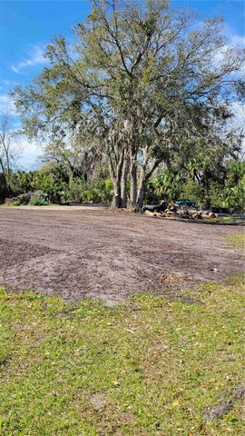 318 PALM AVENUE, Oak Hill, FL 32759