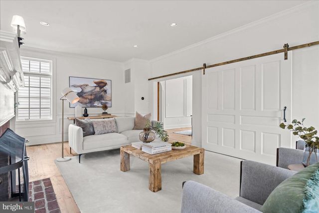 3612 N GLEBE RD, Arlington, VA 22207