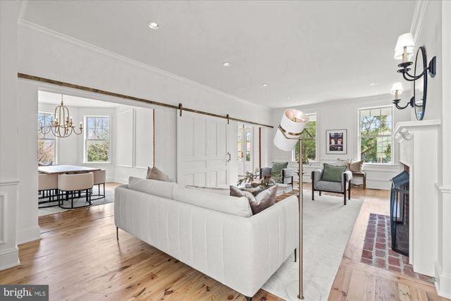 3612 N GLEBE RD, Arlington, VA 22207