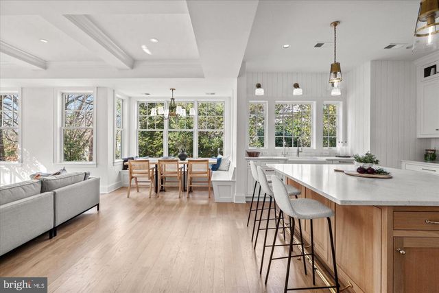 3612 N GLEBE RD, Arlington, VA 22207