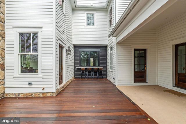 3612 N GLEBE RD, Arlington, VA 22207