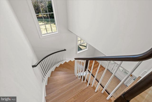 3612 N GLEBE RD, Arlington, VA 22207