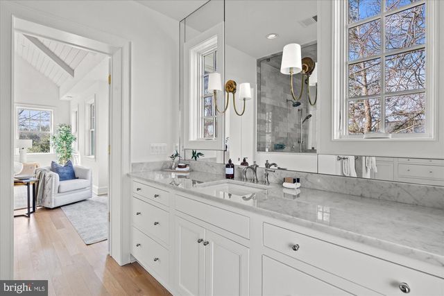 3612 N GLEBE RD, Arlington, VA 22207