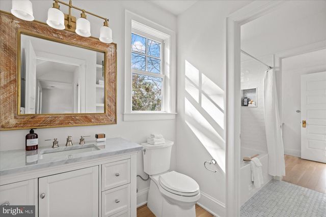 3612 N GLEBE RD, Arlington, VA 22207