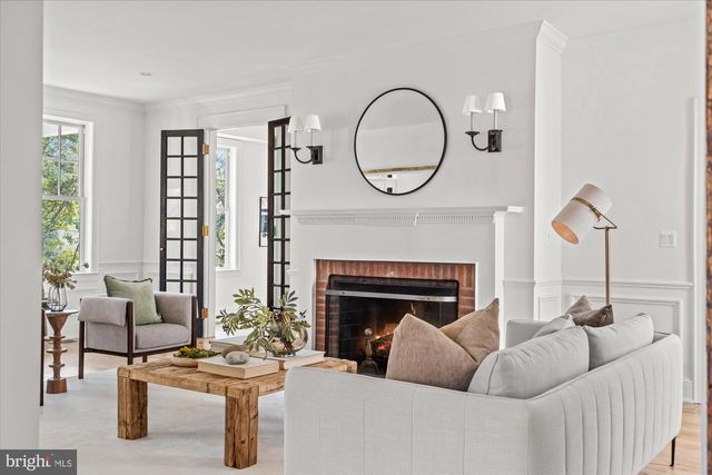 3612 N GLEBE RD, Arlington, VA 22207