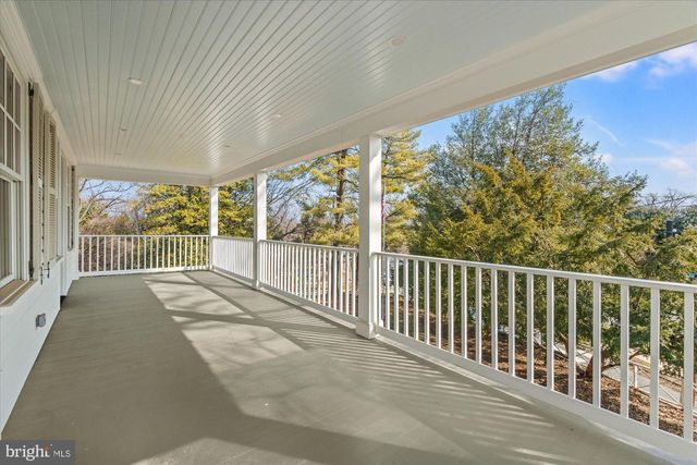 3612 N GLEBE RD, Arlington, VA 22207