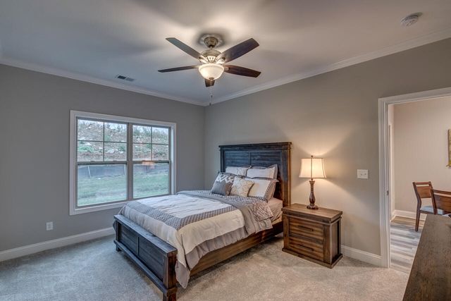 126 Copperfield Way, Frankfort, KY 40601