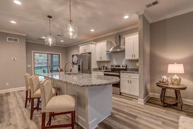 126 Copperfield Way, Frankfort, KY 40601