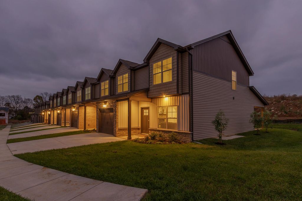 126 Copperfield Way, Frankfort, KY 40601