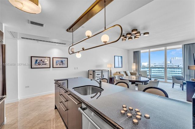 4391 COLLINS AVE 1707, Miami Beach, FL 33140