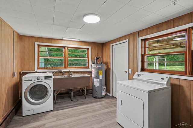 748 W Irish Street, Jerome Twp, MI 48657