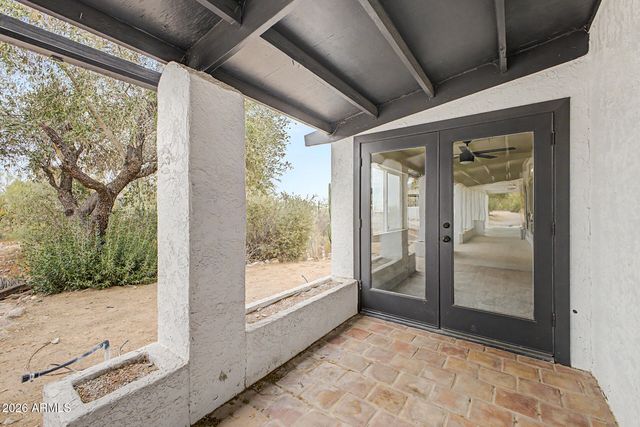 1065 W WHITELEY Street, Apache Junction, AZ 85120