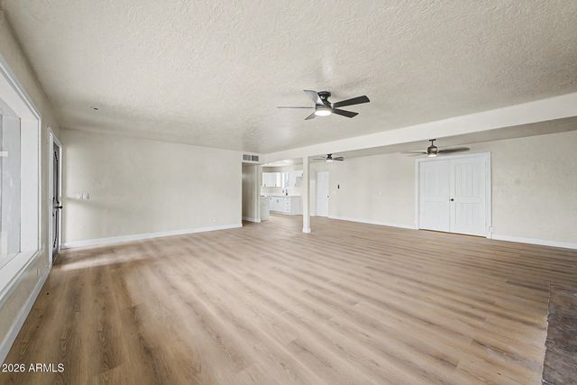 1065 W WHITELEY Street, Apache Junction, AZ 85120